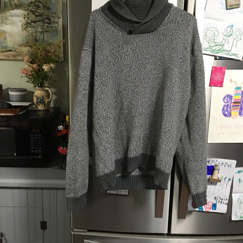 Jos A Banks men’s sweater size large